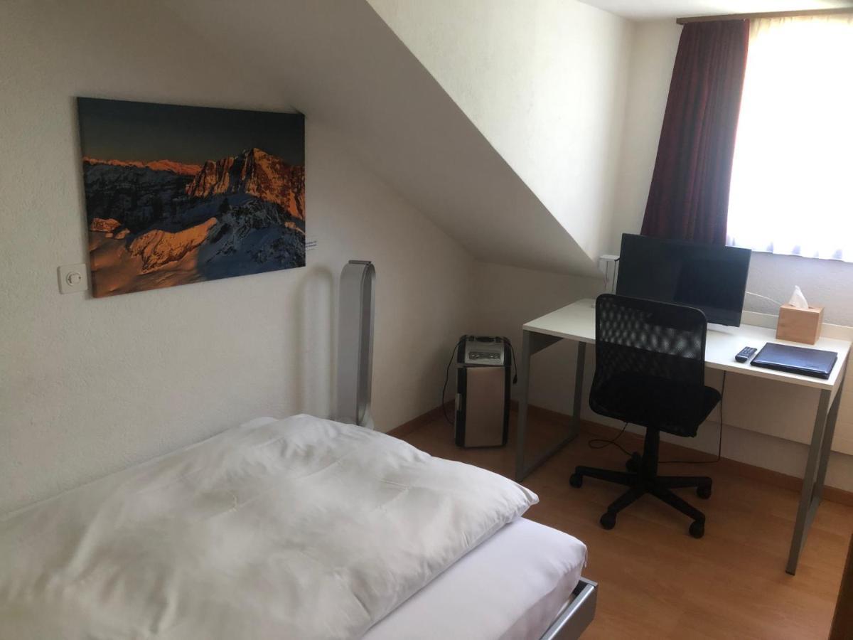גלארוס Hotel Freihof מראה חיצוני תמונה